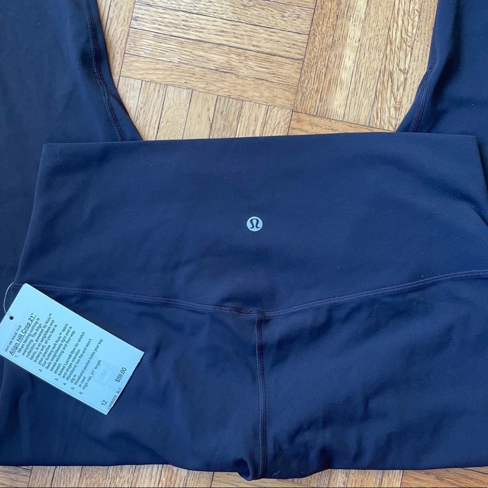 🔴🛑 SOLD🔴 Lululemon Align HR Crop 21” Leggings- Size 12 NWT - Picture 1 of 10